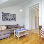 Beautiful Home In Makarska With Wifi